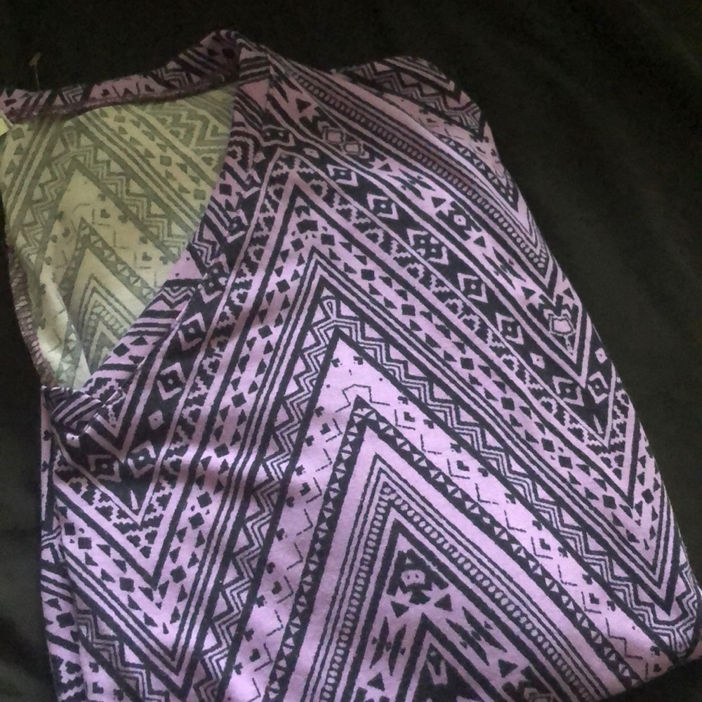 Honey and lace v neck tee